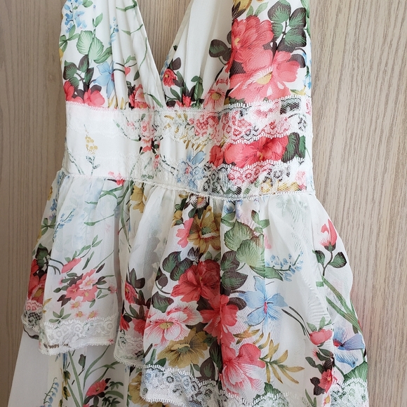 Floral Vici Dress - Picture 8 of 13